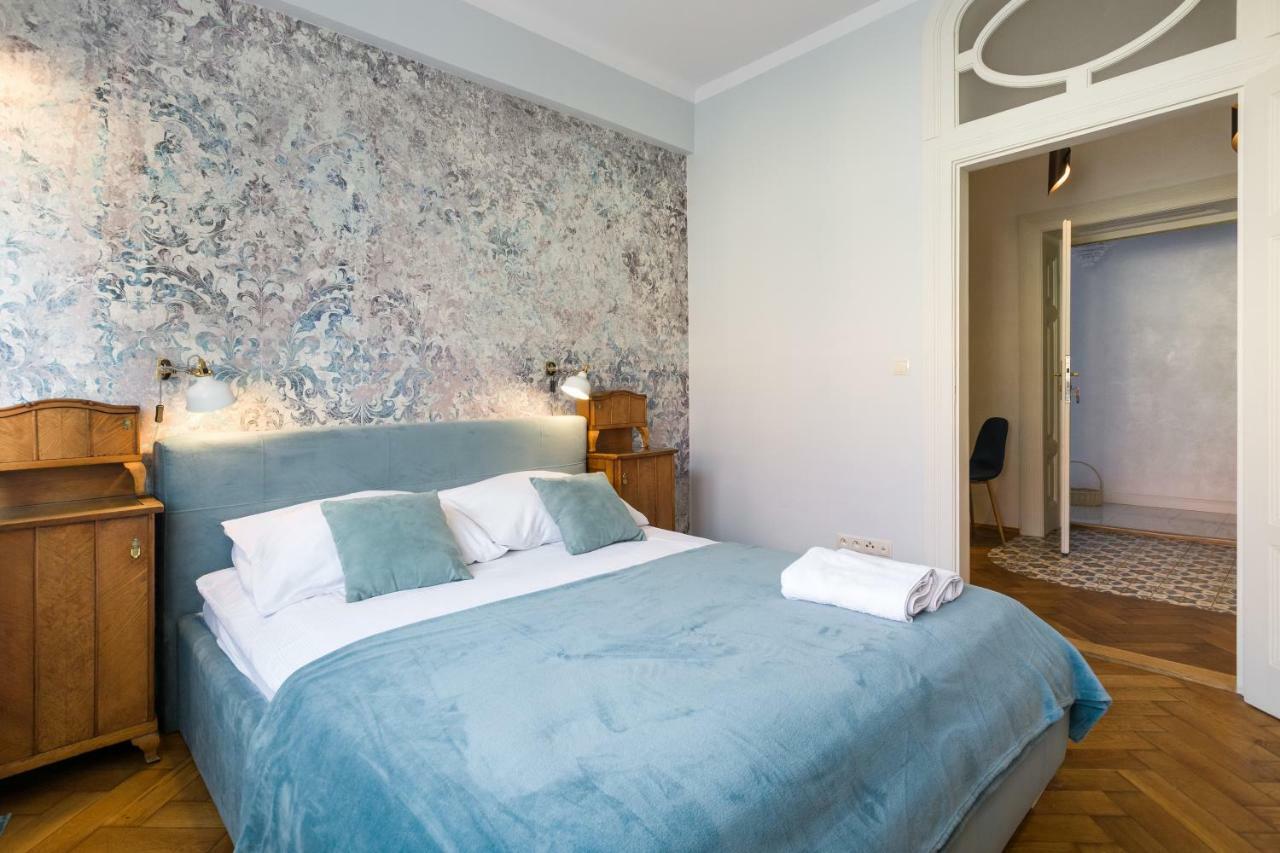 Bonjour Apart Old Town Apartment